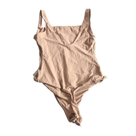SKIMS Fits Everybody Square Neck Bodysuit in Clay - Picture 4 of 4